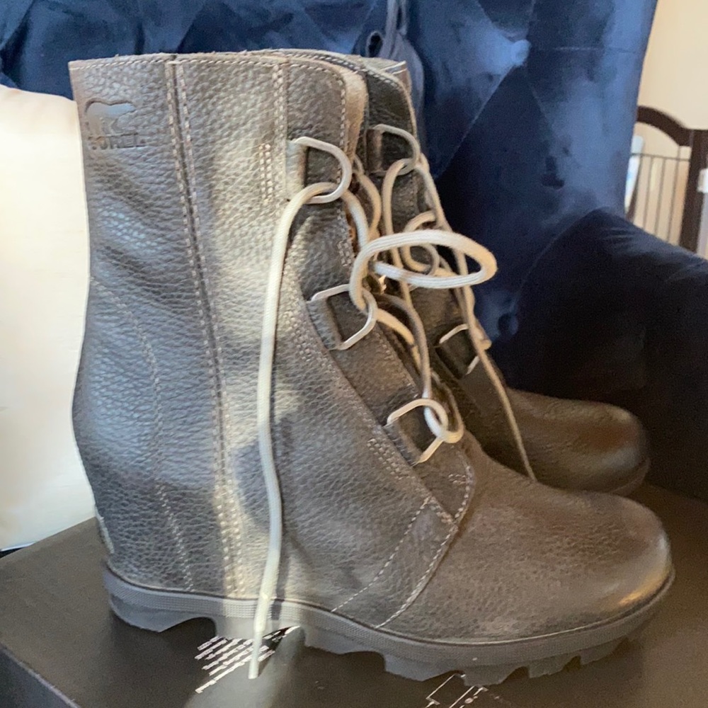 One day sale!!! Sorel Joan of Artic Grey Boots SZ 10.5 NEW - Picture 2 of 13